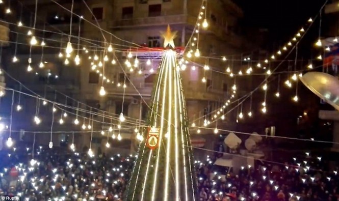 Giáng sinh giữa Aleppo tan hoang vì nội chiến - ảnh 4