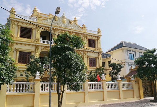 Cận cảnh loạt công trình vi phạm được “đặc cách” ở Gia Lâm - ảnh 8