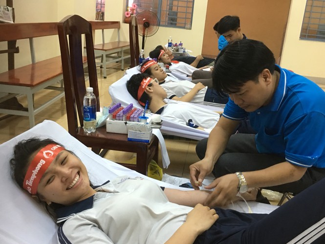 Sôi động Chủ nhật Đỏ tại TP Biên Hòa - ảnh 4