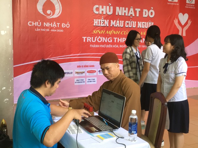 Sôi động Chủ nhật Đỏ tại TP Biên Hòa - ảnh 2