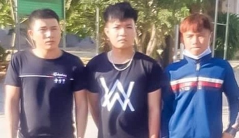 Bắt 3 đối tượng bắn bi sắt vỡ toang kính hàng loạt xe khách - ảnh 1