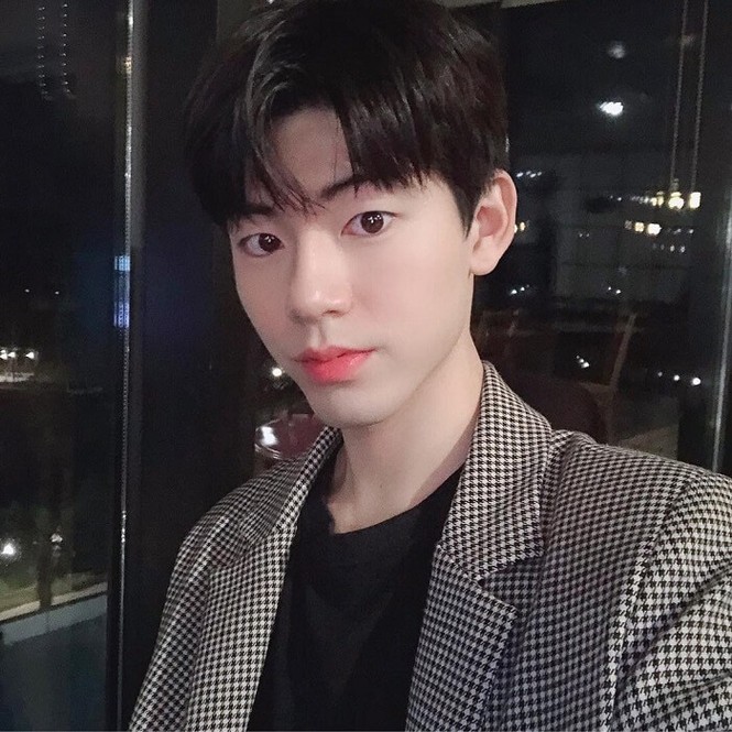 Bae Hyun Sung - Soái ca “hao hao” Park Bo Gum gây sốt nhờ