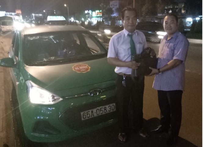 Taxi Mai Linh trả lại 600 triệu đồng cho khách để quên - ảnh 2