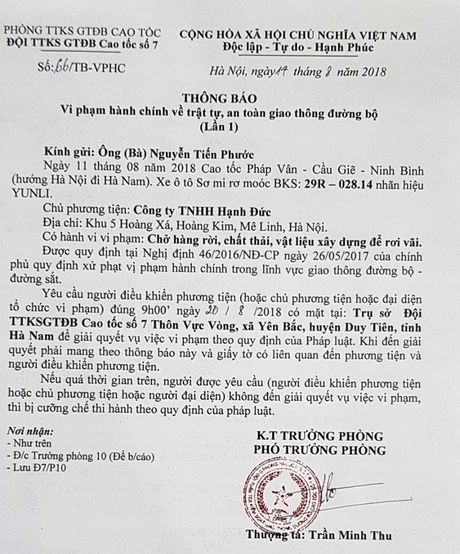 CSGT mời chủ xe “rải thảm” bùn bẩn nhiều km trên cao tốc lên làm việc - ảnh 1