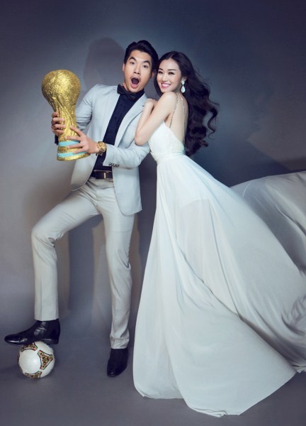 Khánh My kiêu sa bên cúp vàng trước chung kết World Cup - ảnh 4