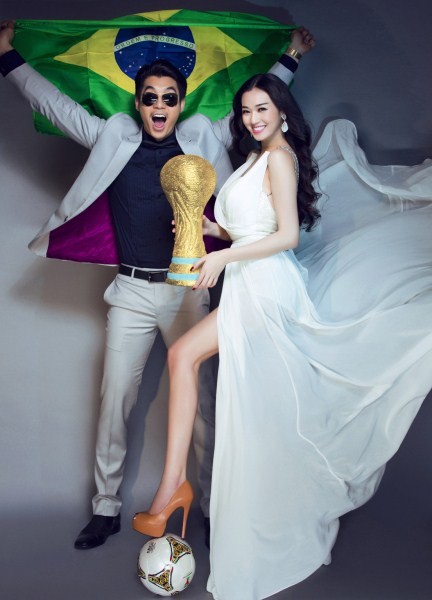 Khánh My kiêu sa bên cúp vàng trước chung kết World Cup - ảnh 6