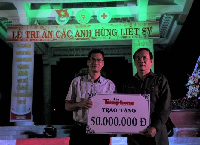 Thắp sáng nghĩa tình đồng đội ở nghĩa trang Quốc gia Đồi 82 - ảnh 10