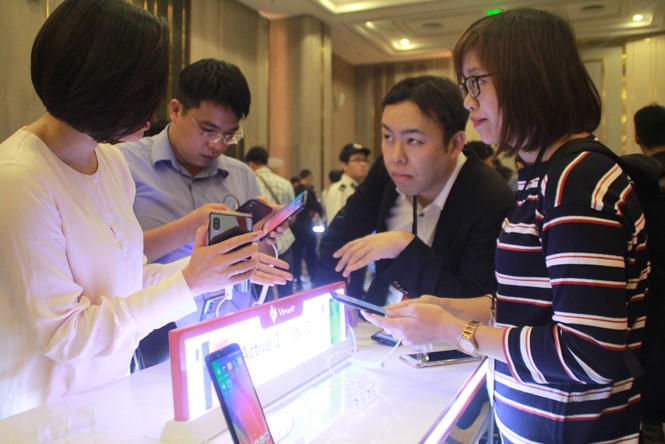 Điện thoại Vsmart bán với giá bằng chi phí sản xuất + chi phí bán hàng - ảnh 13