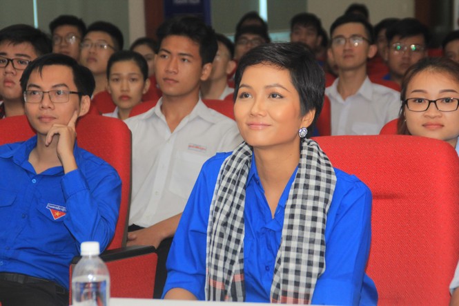 “Tham gia hoạt động tình nguyện giúp Hen được lắng nghe và trưởng thành