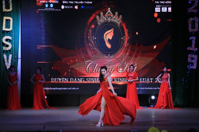 Nguyễn Hiếu Minh đăng quang Hoa khôi “Duyên dáng sinh viên Kinh tế - Luật 2019” - ảnh 1