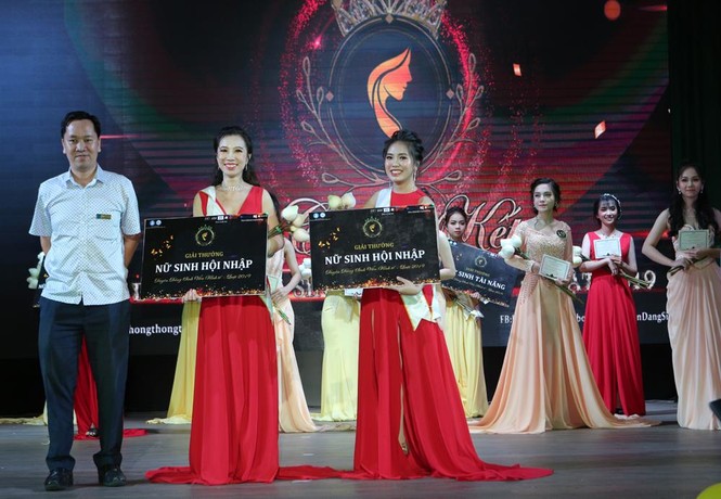 Nguyễn Hiếu Minh đăng quang Hoa khôi “Duyên dáng sinh viên Kinh tế - Luật 2019” - ảnh 5