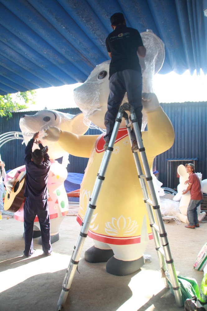 Hé lộ tạo hình nhà chuột tại đường hoa Tết ở phố Nguyễn Huệ - ảnh 2