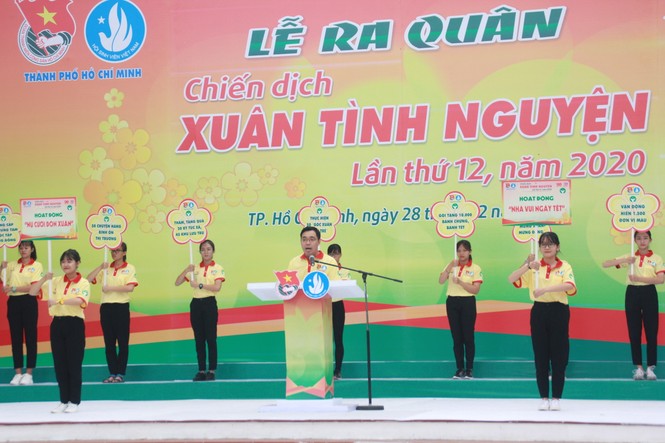 Nghìn bạn trẻ TPHCM hào hứng ra quân chiến dịch Xuân tình nguyện 2020 - ảnh 3