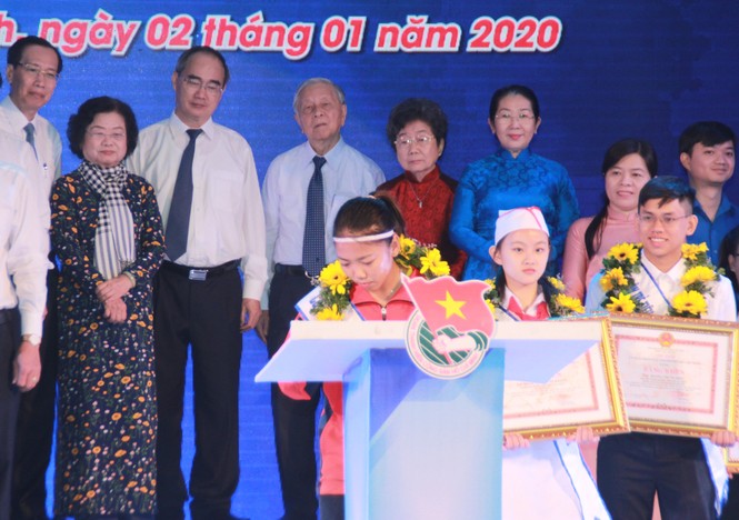 Cầu thủ Huỳnh Như nhận danh hiệu ‘Công dân trẻ tiêu biểu TPHCM’ - ảnh 3