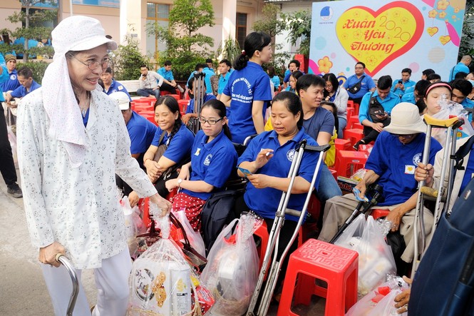 Hội LHTN Việt Nam TPHCM chăm lo hội viên, thanh niên khó khăn dịp Tết - ảnh 1