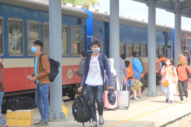 Virus corona ám ảnh người dân miền Trung - ảnh 5