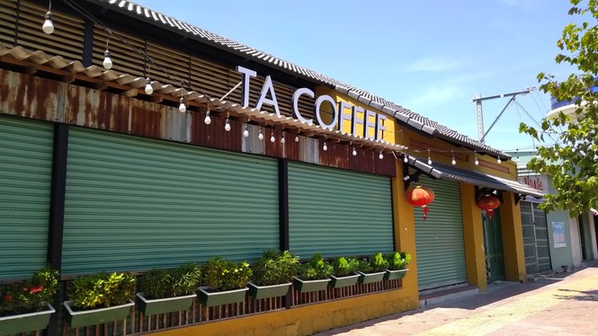 Karaoke, bar, phòng trà phố biển Phan Thiết 'ngủ đông' phòng dịch Covid-19 - ảnh 13