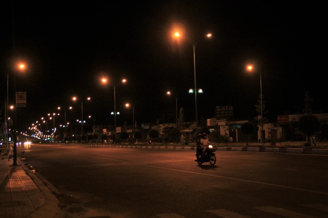 Karaoke, bar, phòng trà phố biển Phan Thiết 'ngủ đông' phòng dịch Covid-19 - ảnh 15