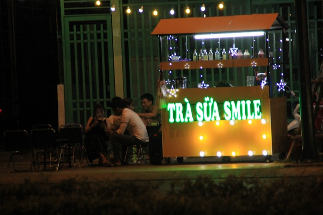 Karaoke, bar, phòng trà phố biển Phan Thiết 'ngủ đông' phòng dịch Covid-19 - ảnh 8