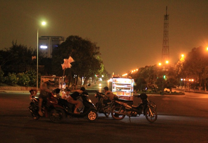 Karaoke, bar, phòng trà phố biển Phan Thiết 'ngủ đông' phòng dịch Covid-19 - ảnh 7