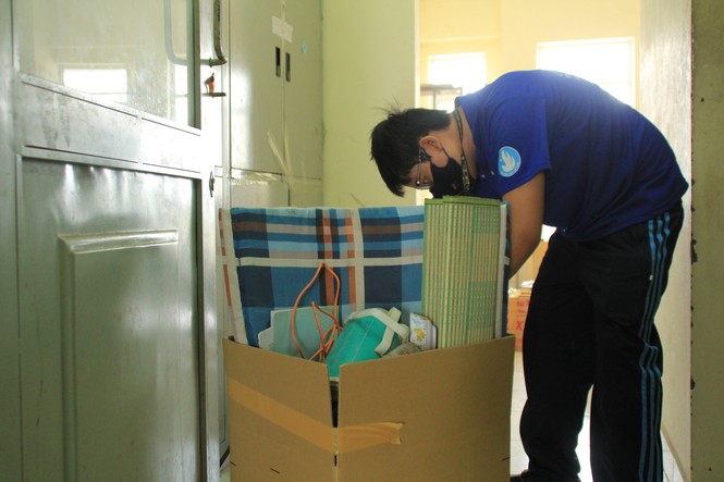 Tình nguyện viên ở Ký túc xá làm nơi cách ly - ảnh 3
