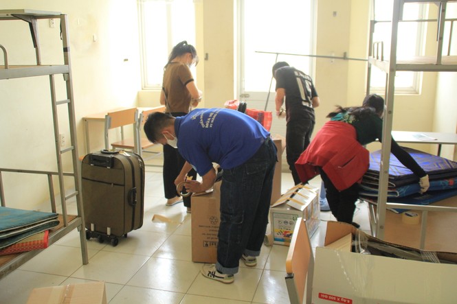 Tình nguyện viên ở Ký túc xá làm nơi cách ly - ảnh 2