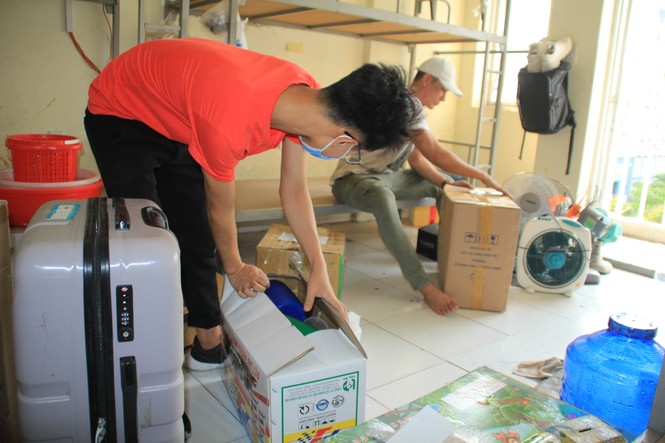 Tình nguyện viên ở Ký túc xá làm nơi cách ly - ảnh 6