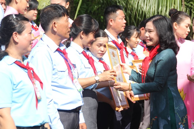 Tuyên dương 209 phụ trách Đội giỏi cụm Đông Nam Bộ năm 2020 - ảnh 7