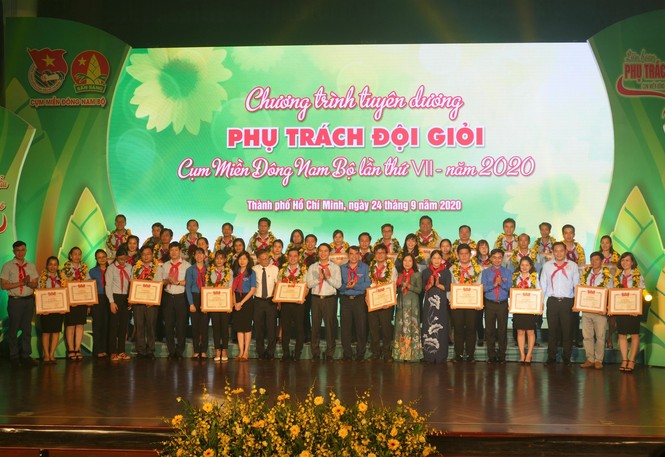 Tuyên dương 209 phụ trách Đội giỏi cụm Đông Nam Bộ năm 2020 - ảnh 2