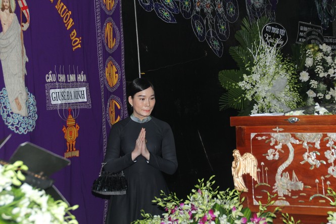 Đông đảo thế hệ nghệ sĩ đến tiễn biệt NSND Lý Huỳnh - ảnh 10