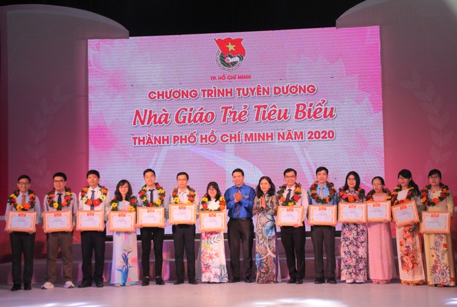 TPHCM tuyên dương 161 nhà giáo trẻ tiêu biểu - ảnh 7
