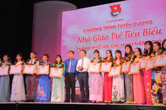 TPHCM tuyên dương 161 nhà giáo trẻ tiêu biểu - ảnh 5