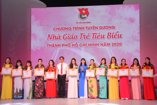 TPHCM tuyên dương 161 nhà giáo trẻ tiêu biểu - ảnh 9
