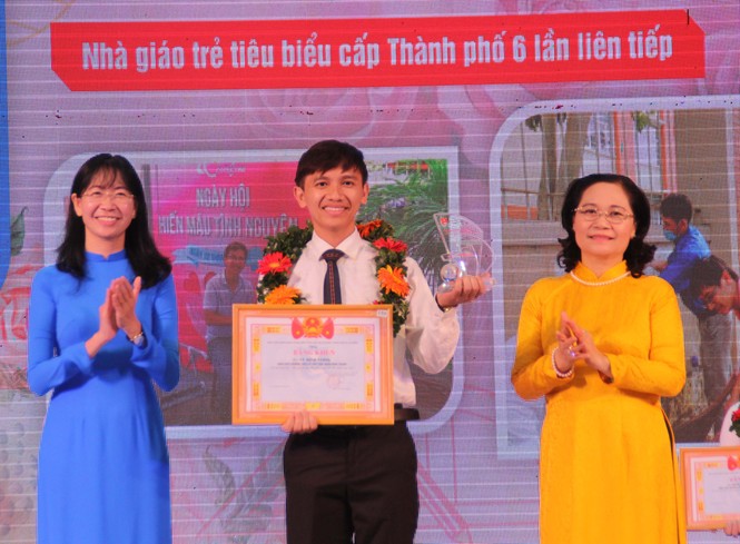 TPHCM tuyên dương 161 nhà giáo trẻ tiêu biểu - ảnh 1