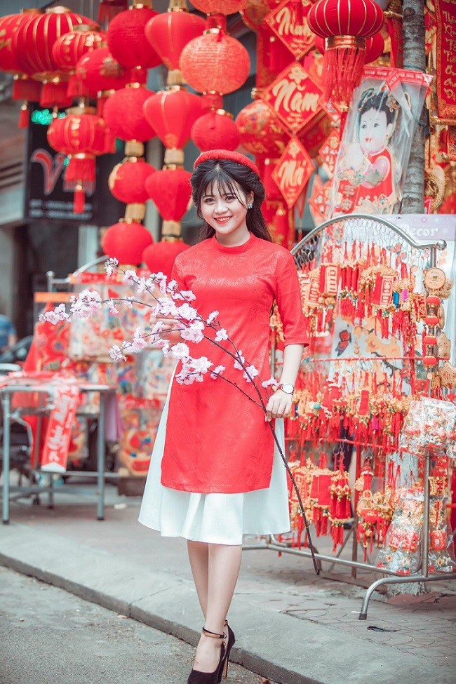 Nữ sinh ĐH Nông Lâm TPHCM dự thi HHVN “muốn có tháng năm rực rỡ” - ảnh 5