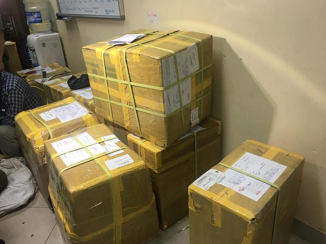 Kiểm tra hàng vạn bao thuốc lá không rõ nguồn gốc tại Hà Nội - ảnh 8