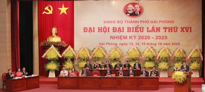 Prime Minister Nguyen Xuan Phuc leads the Hai Phong Party Committee Congress - photo 4