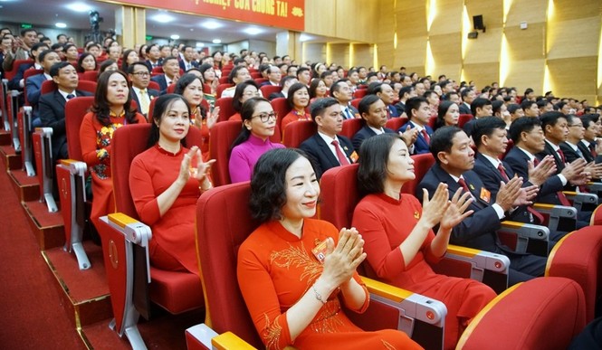 Prime Minister Nguyen Xuan Phuc leads the Hai Phong Party Committee Congress - Photo 8