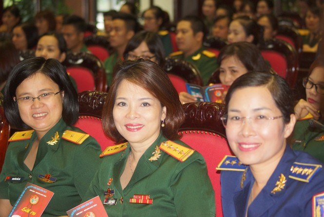 Phụ nữ Quân đội thi tài hát dân ca - ảnh 3