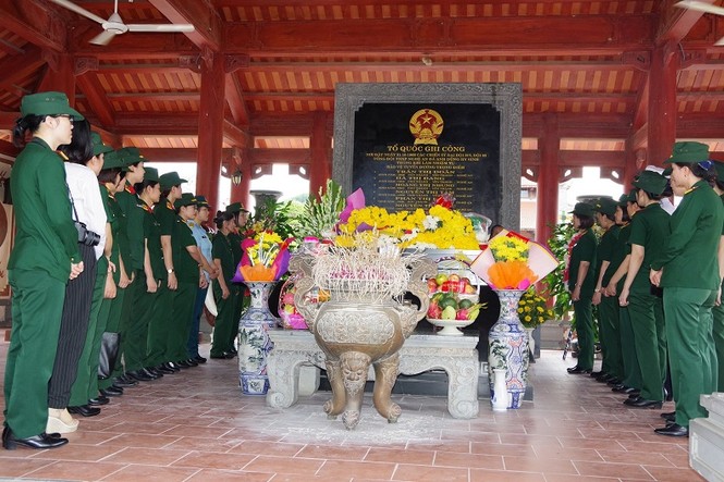 Phụ nữ Quân đội tri ân tại Nghệ An - ảnh 2