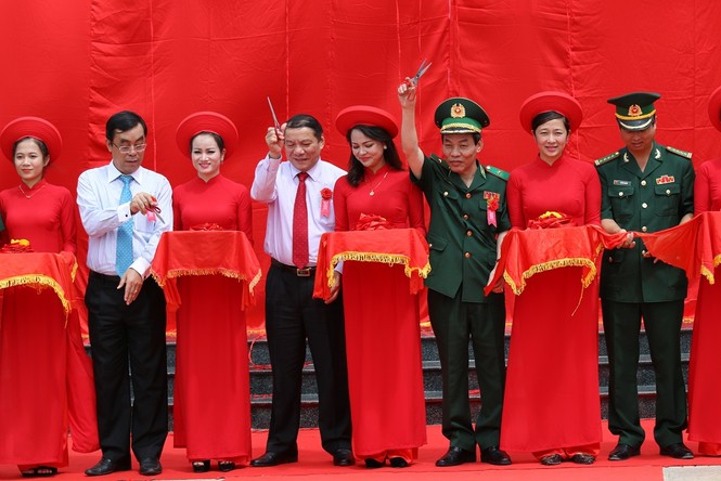 Khánh thành tượng đài chiến sĩ bảo vệ giới tuyến - ảnh 1