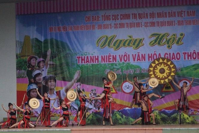 Phát động Ngày hội 'Thanh niên với Văn hoá giao thông' - ảnh 12