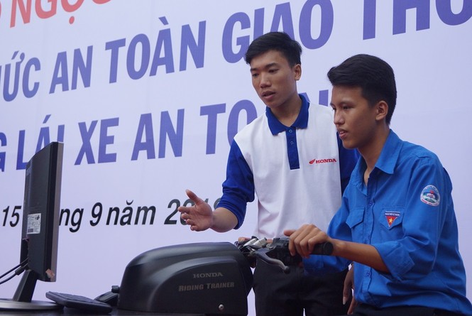 Phát động Ngày hội 'Thanh niên với Văn hoá giao thông' - ảnh 8