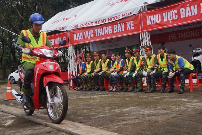Phát động Ngày hội 'Thanh niên với Văn hoá giao thông' - ảnh 9