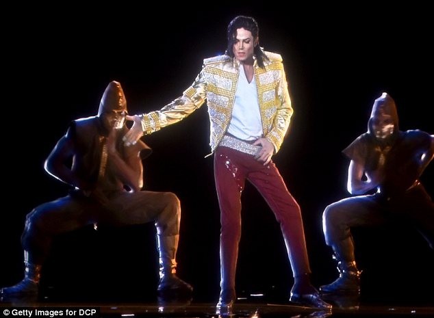 Michael Jackson vẫn kiếm tỷ đô sau 5 năm qua đời - ảnh 1