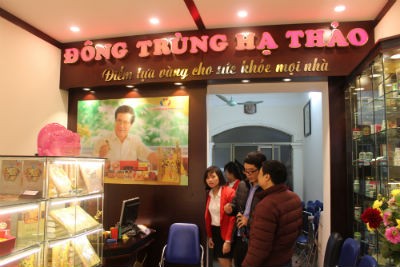 Khai trương gian hàng tặng ngàn khuyến mãi vui đón tết cổ truyền - ảnh 1