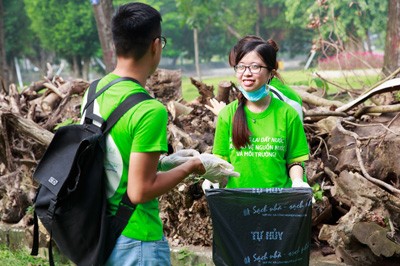 Coca-Cola đồng hành cùng chiến dịch làm cho thế giới sạch hơn - ảnh 1