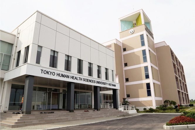 Trường ĐH Y khoa Tokyo Việt Nam khai giảng khóa đầu tiên - ảnh 2