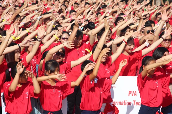 Prudential Việt Nam lập kỷ lục với dàn đồng ca gần 1000 người - ảnh 2