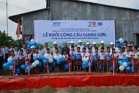 OSLA và CLB Bóng đá HAGL khởi công xây dựng cầu Giang Sơn - ảnh 1